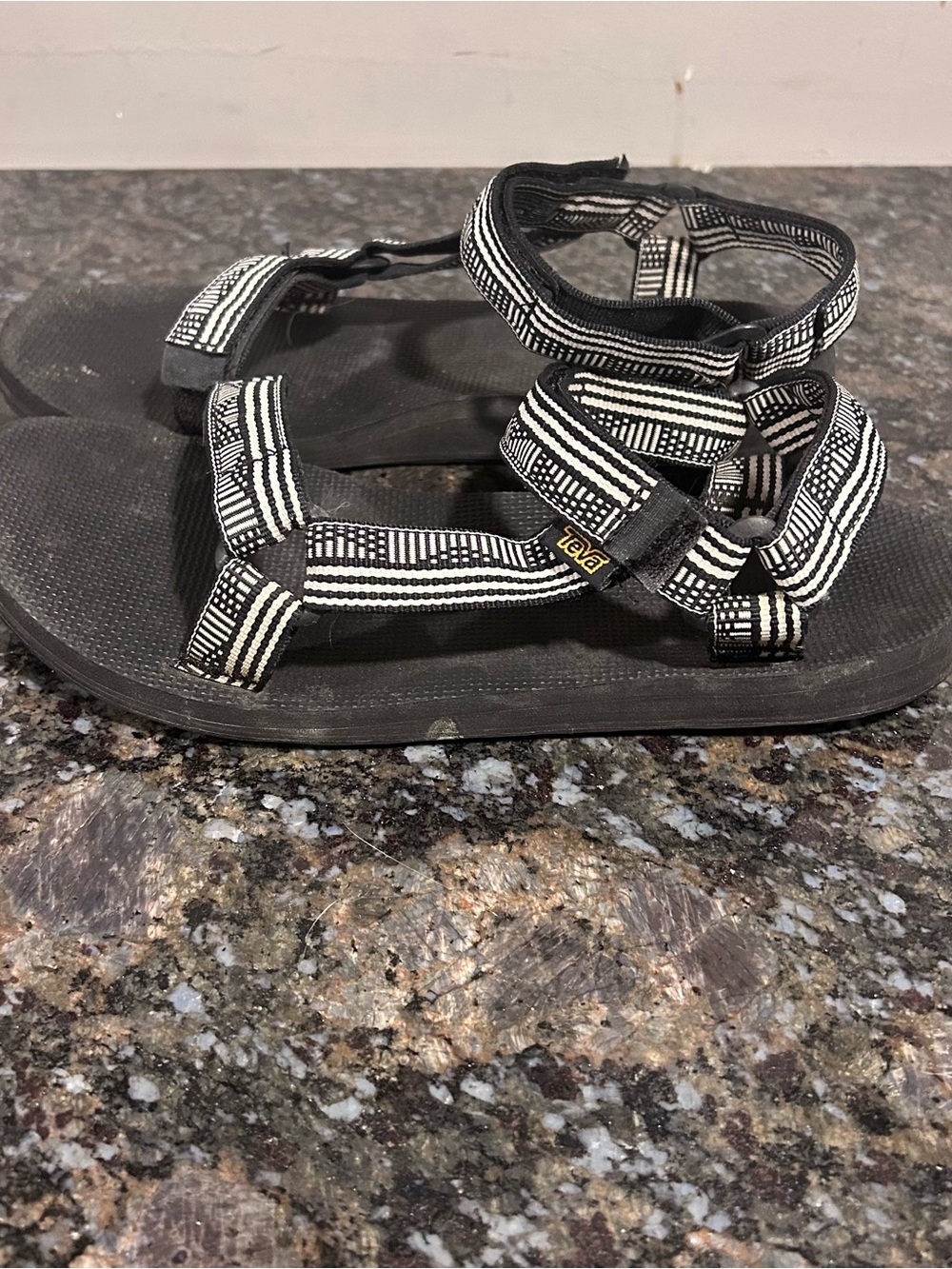 Teva Orginal Universal Sport Sandals Women’s 10 Black White Geometric Print